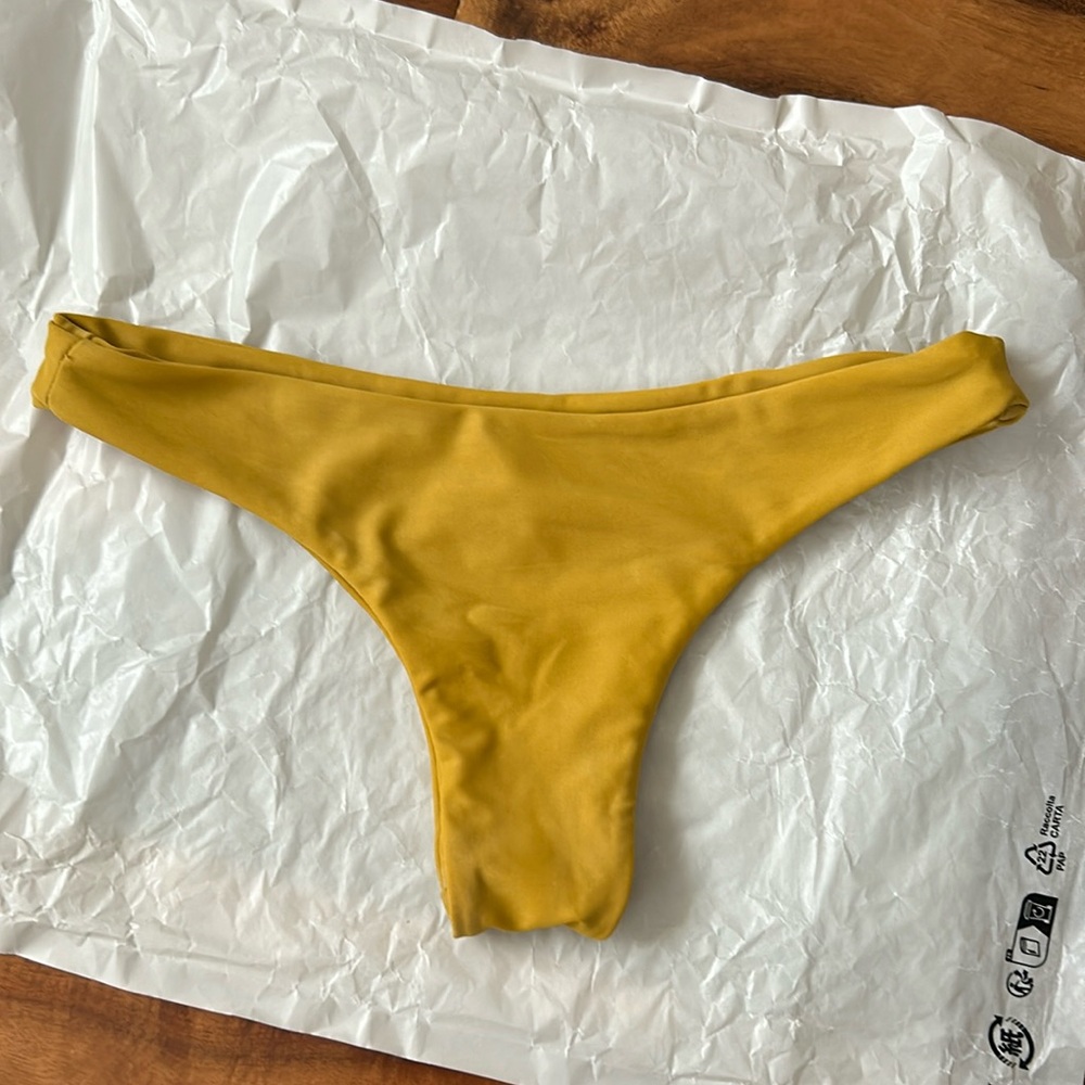 Mikoh Miyako bottom size XS